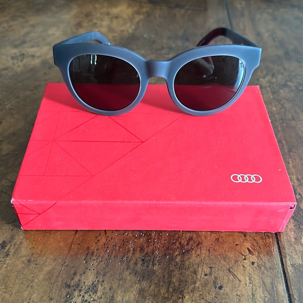 Toms Sunglasses made go Audi *NWOT